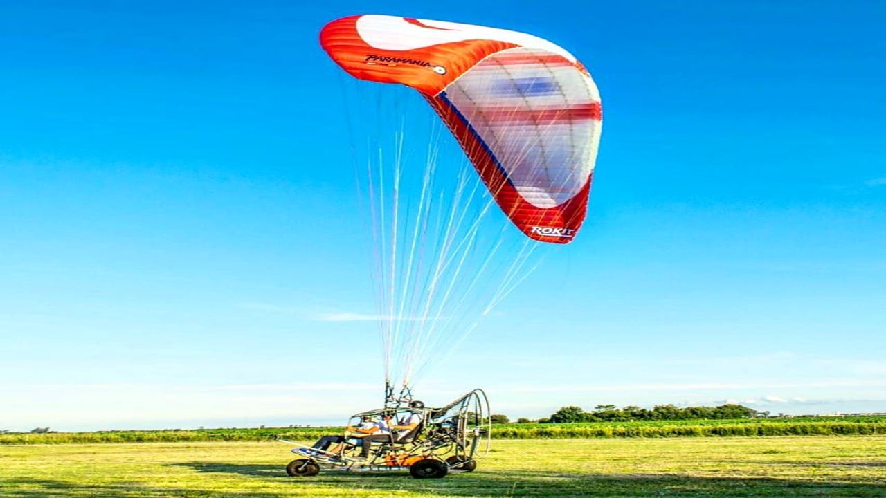 Hang Gliding Flight foto 3